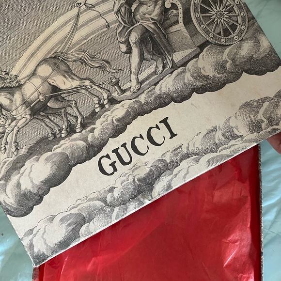 GUCCI shirt and shoes as bundle shirt size medium shoes size 37 100 % authentic - Picture 8 of 13